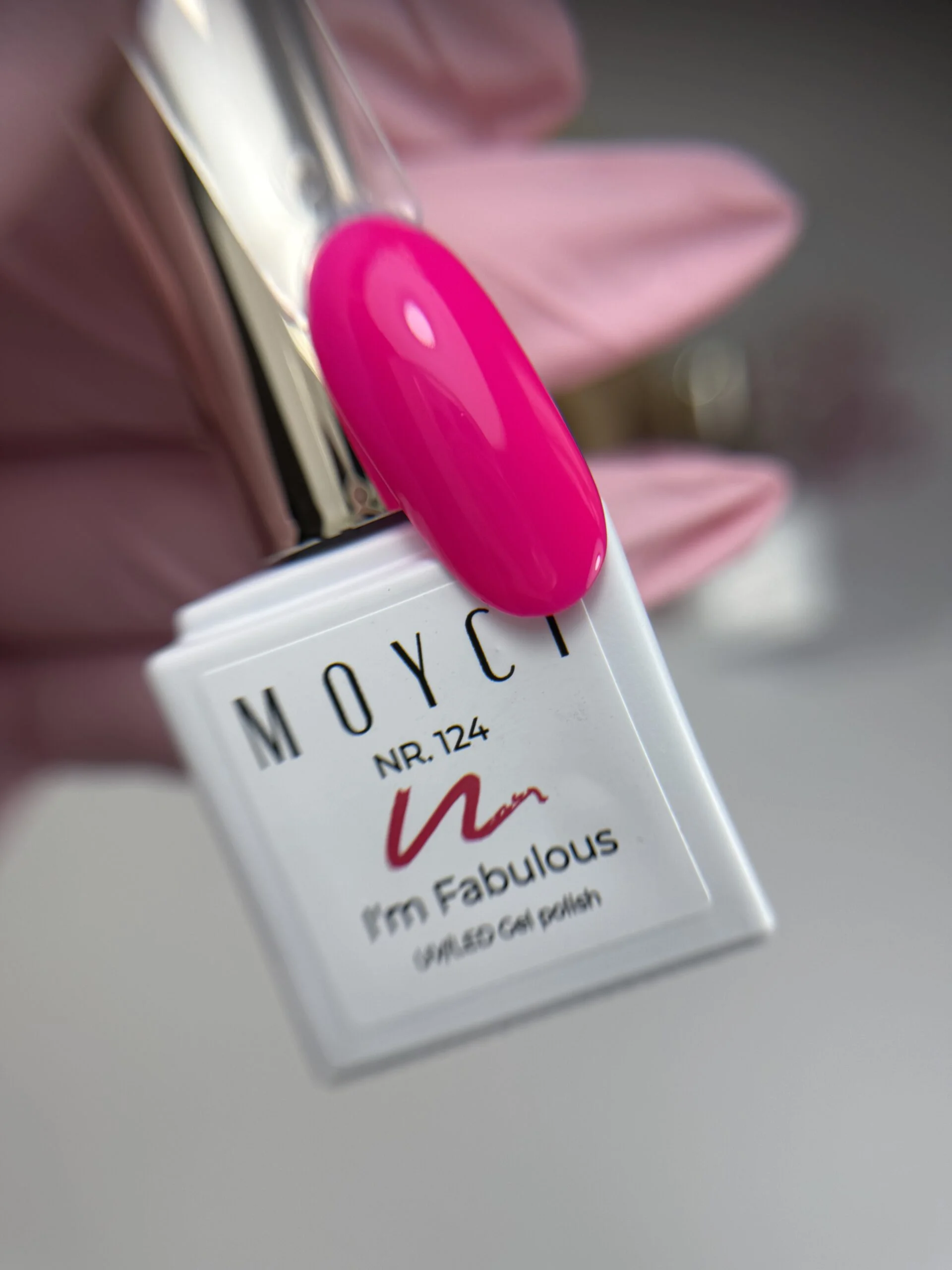 Moyci I’m Fabulous Lakier hybrydowy 6 ml – 124