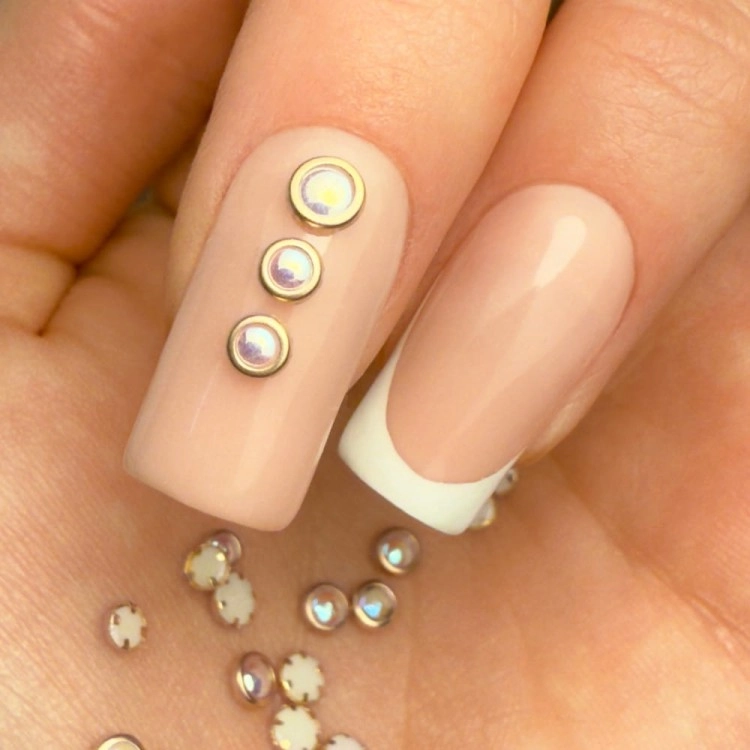Ozdoby-do-paznokci-karuzela-z-ozdobami-perly-perelki-zlote-ok.-150szt-2 Molly Nails Ozdoby do paznokci perły perełki złote karuzela z ozdobami ok.150 sztuk