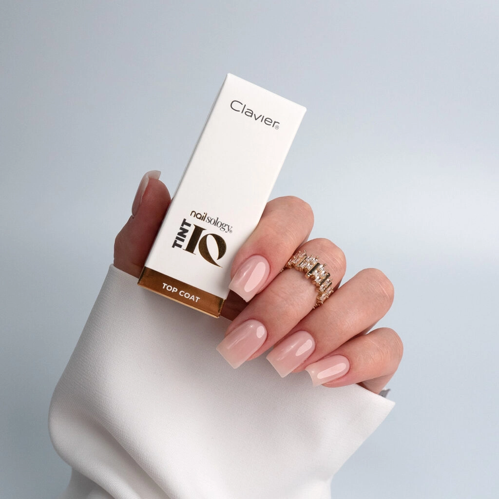 Clavier Iconic Nude TintIQ Top Coat do paznokci, Nailsology TT02, 8ml Clavier Iconic Nude TintIQ Top Coat do paznokci, Nailsology TT02, 8ml