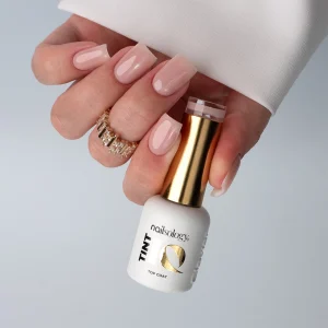 Clavier Iconic Nude TintIQ Top Coat do paznokci, Nailsology TT02, 8ml