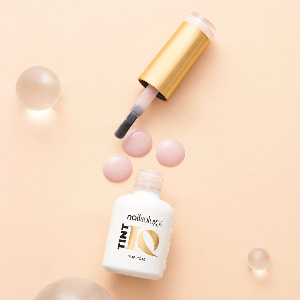 Clavier Iconic Pink TT01 TintIQ Top Coat do paznokci Nailsology 8ml Clavier Iconic Pink TT01 TintIQ Top Coat do paznokci Nailsology 8ml