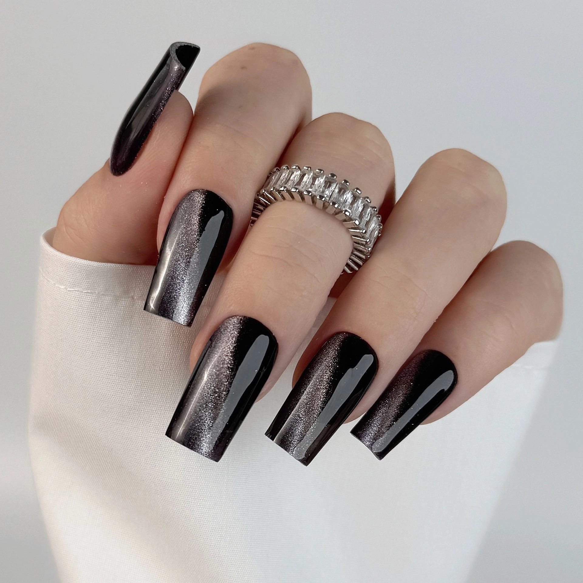 Lakier hybrydowy Nailsology Cat Eye Diva, C07 „Pawparazzi”, nails, manicure, 8ml