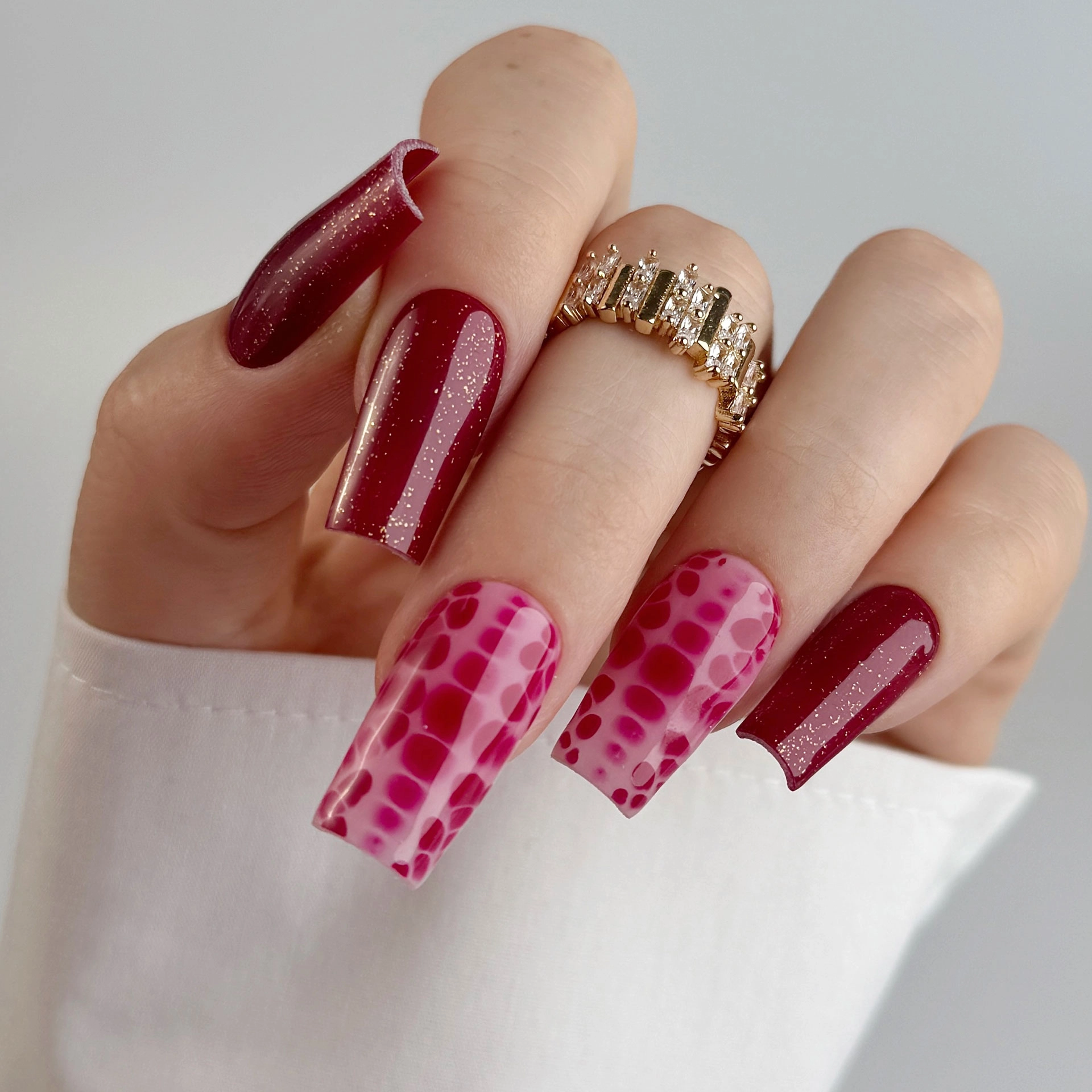 Lakier hybrydowy do paznokci Nailsology Clavier 025 – Dry Red, 8ml Lakier hybrydowy do paznokci Nailsology Clavier 025 – Dry Red, 8ml