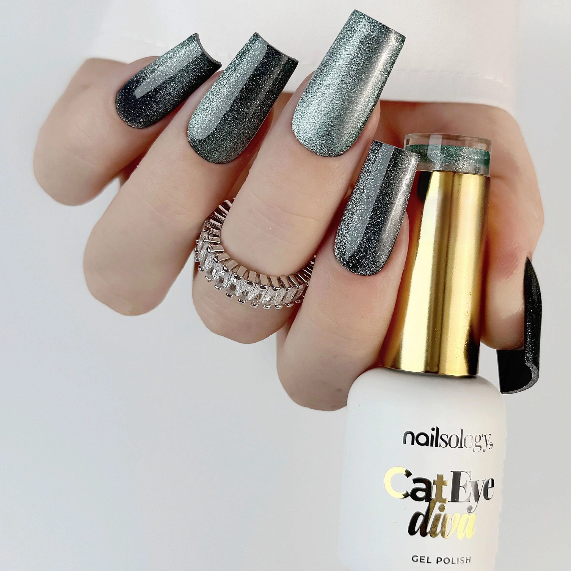 kwadrat-8-5 Lakier hybrydowy Nailsology Cat Eye Diva, C09 „Meowty Python”, nails, manicure, 8ml